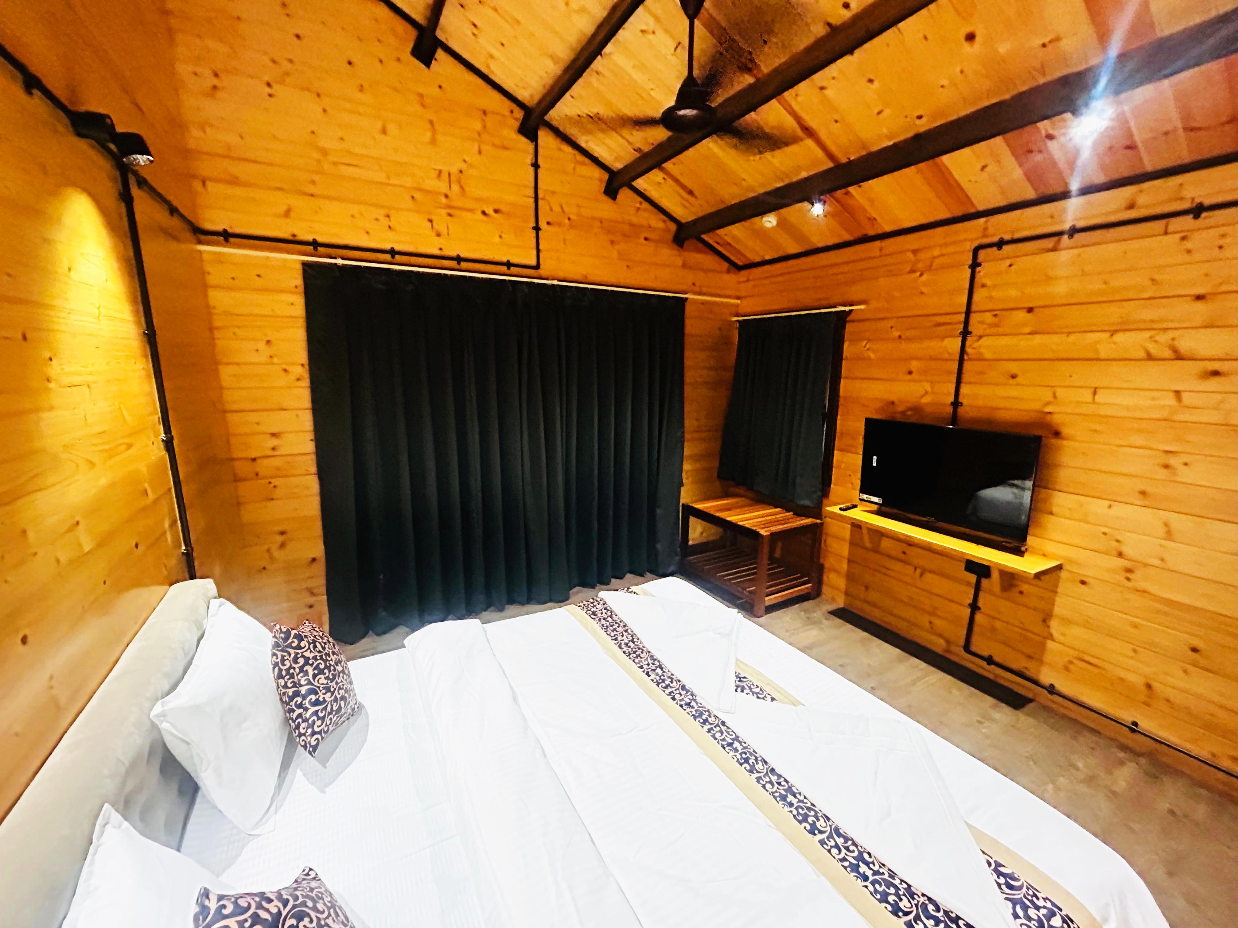 Seclude Eco Cottages - Tap to explore photos