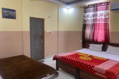 Shri Prayag Darshan Inn