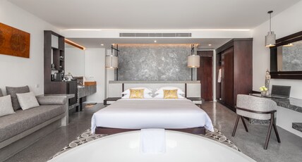 Hotel Vellita Siem Reap Room Type - Junior Suite Pool View Hotel Vellita Siem Reap Room Type - Junior Suite Pool View
