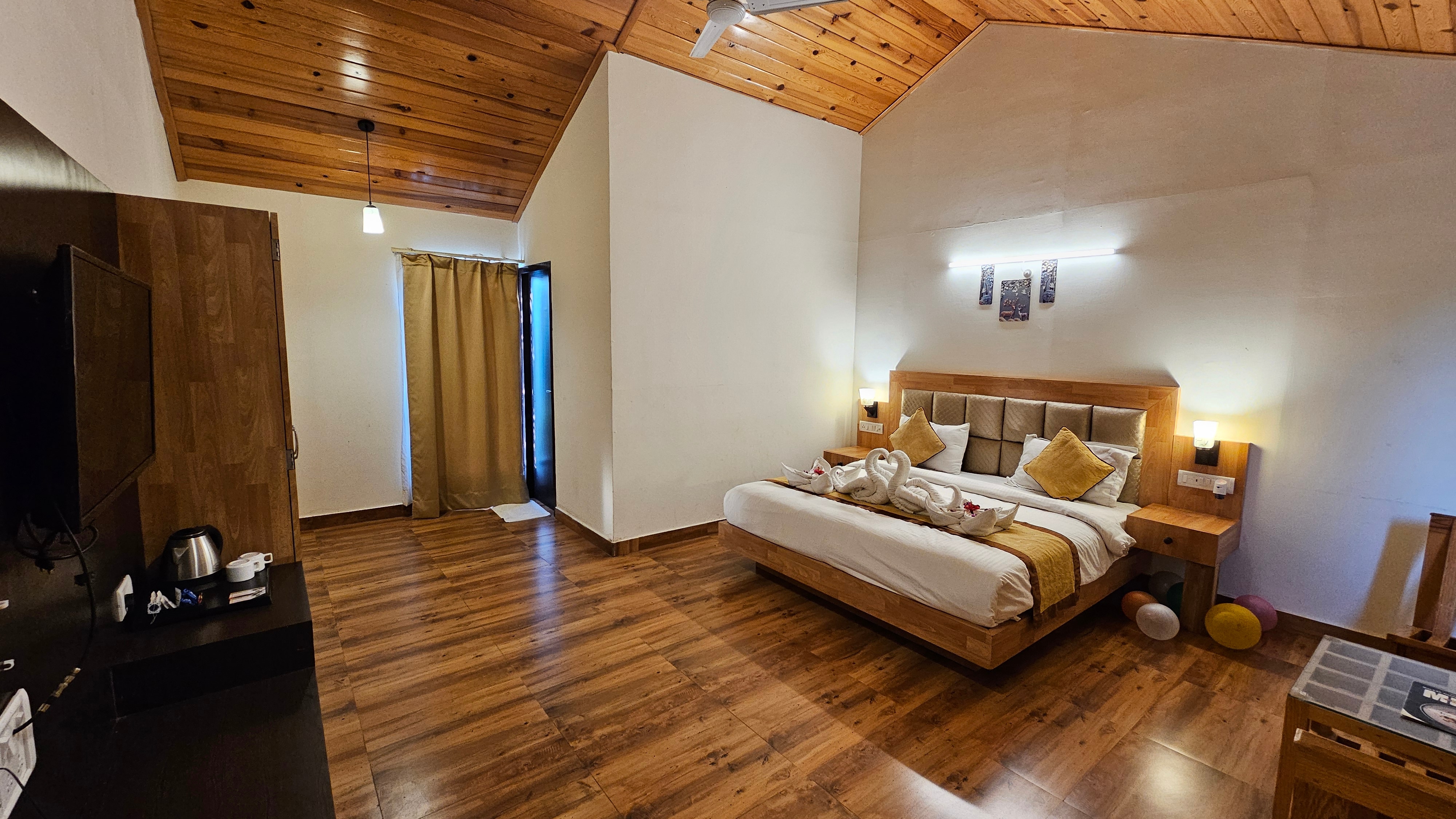 Brar Tiger Resort Corbett (2.4kms from Waterfall) - Tap to explore photos