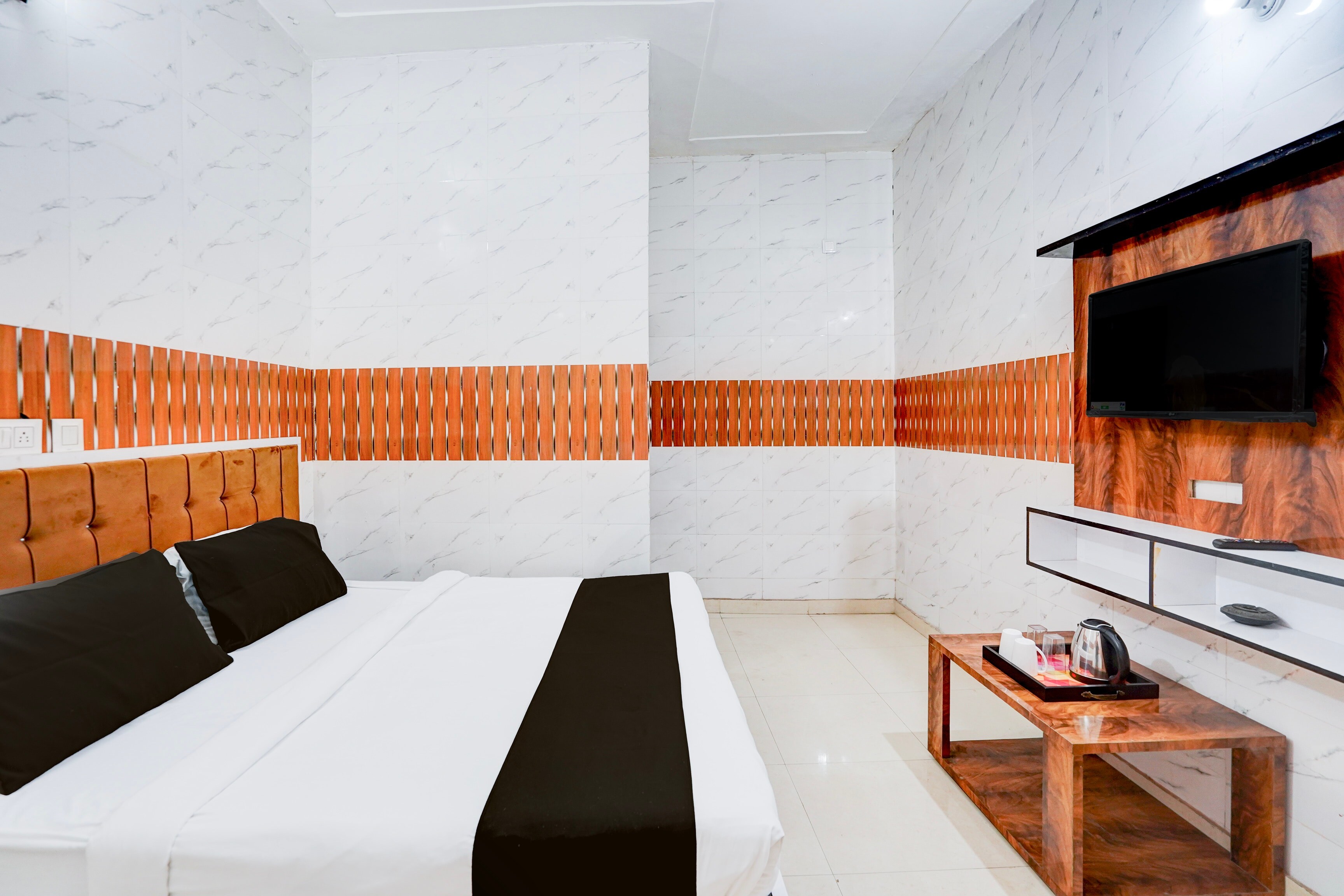 Hotel O Rahul Vihar Ghaziabad - Tap to explore photos