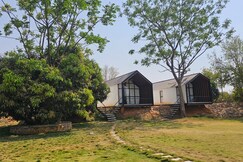 Aura Farms Private Pool Cottages