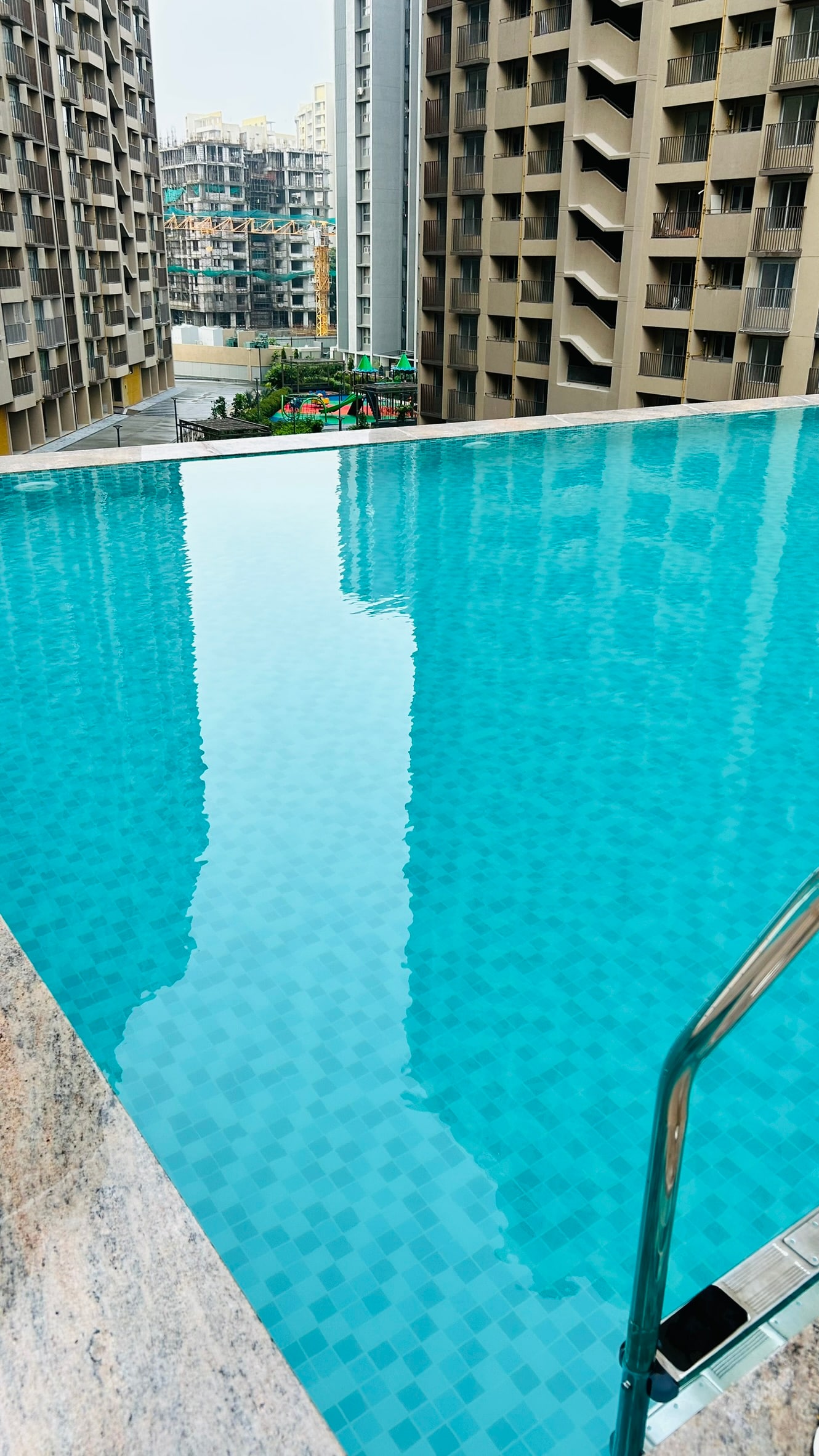 LiveHIGH GREEN  2BHKComfort   Cozy Flat in Adani - Tap to explore photos