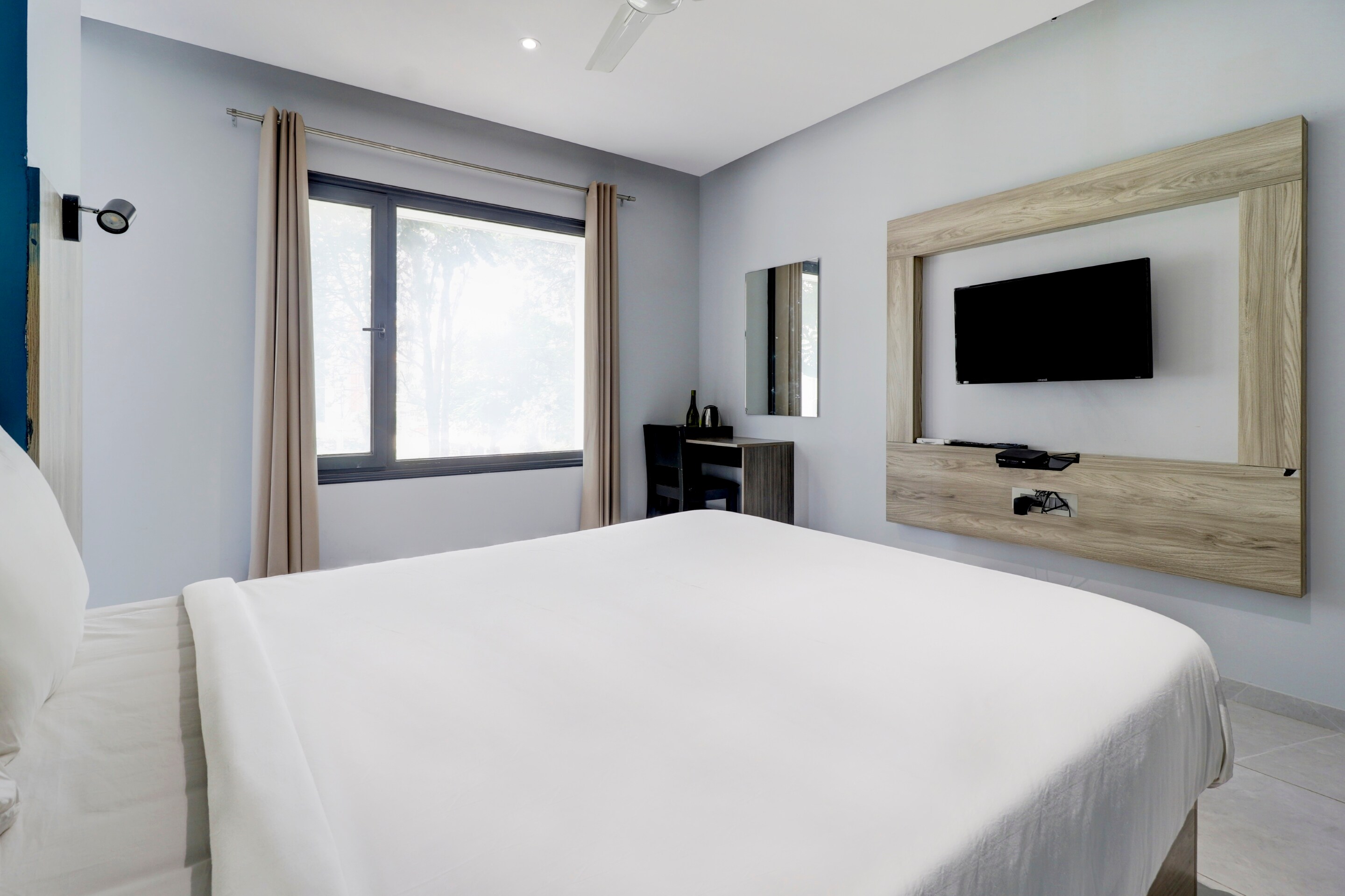 Sleek Townhouse Galexia Hotel and Resorts - Tap to explore photos