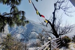 Eleven:11 Cafe and Stay