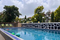 Royal Villa-1 Luxurious 2BHK Bungalow with Big Pvt Swimming Pool