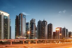Pullman Dubai Jumeirah Lakes Towers - Hotel and Residence