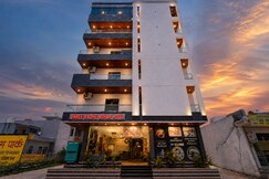 Shree Radhe Mohan Hotel (Family Rooms) Near Khatu Shyam Ji Temple