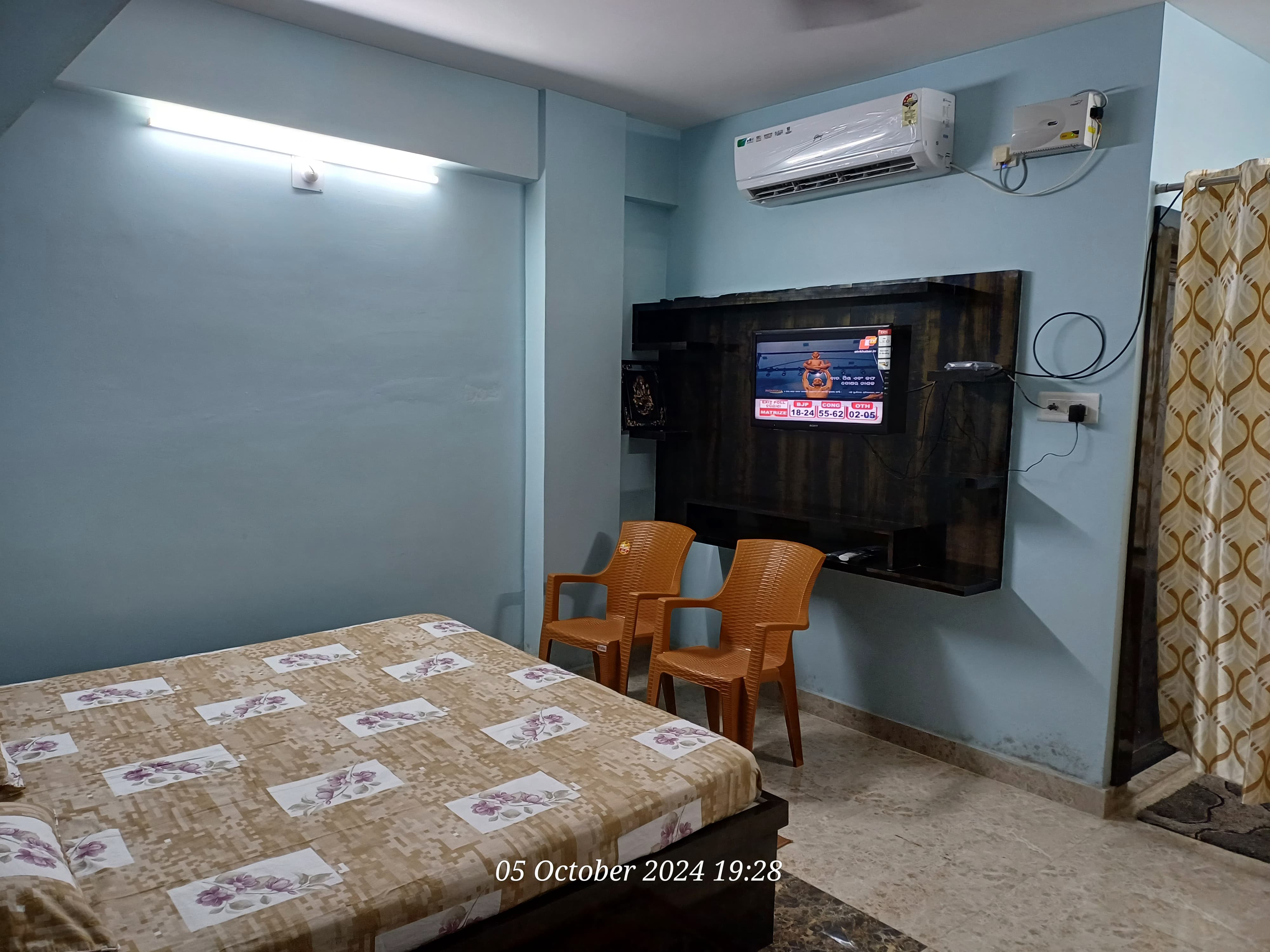 Rajarani Entire Stuido Apartment - Tap to explore photos