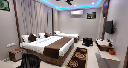 Hotel Mangal Murti, Raja Khariar Room Type - super luxury room