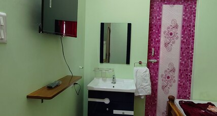 SUNRISE homestay and lodge Room Type - Non Ac Standard Room
