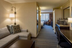 DoubleTree Suites by Hilton Minneapolis Downtown