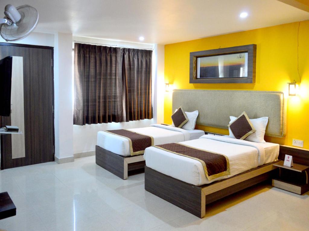 DIDI Hotel Alambagh - Tap to explore photos