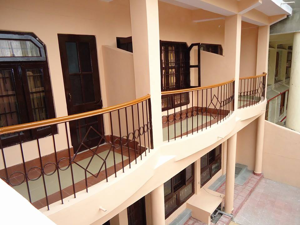 Hotel Manjul - Tap to explore photos