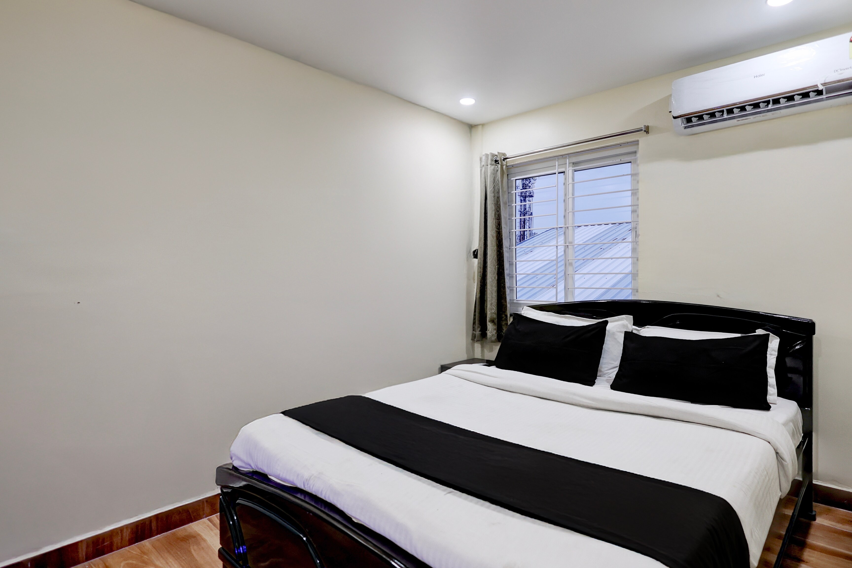 Hotel O Satyam Junction Seethammadhara - Tap to explore photos