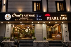 Hotel Pearl Inn