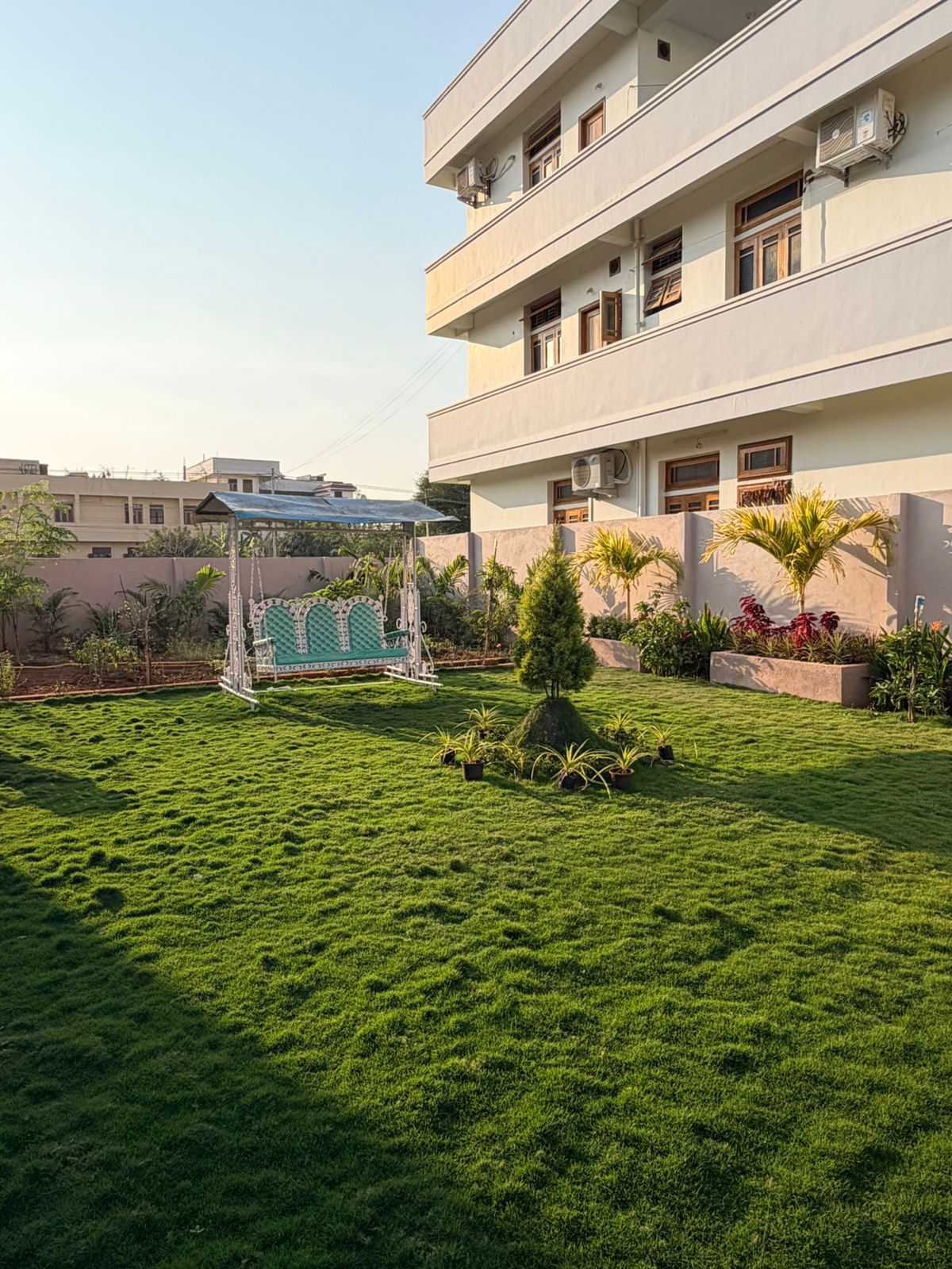 Mihira Home Stays Waddepally - Tap to explore photos