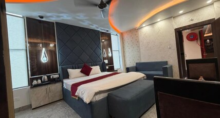 Hotel Anu Room Type - Premium Room