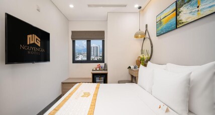 Nguyen Gia Hotel Room Type - Superior Double Room with City View