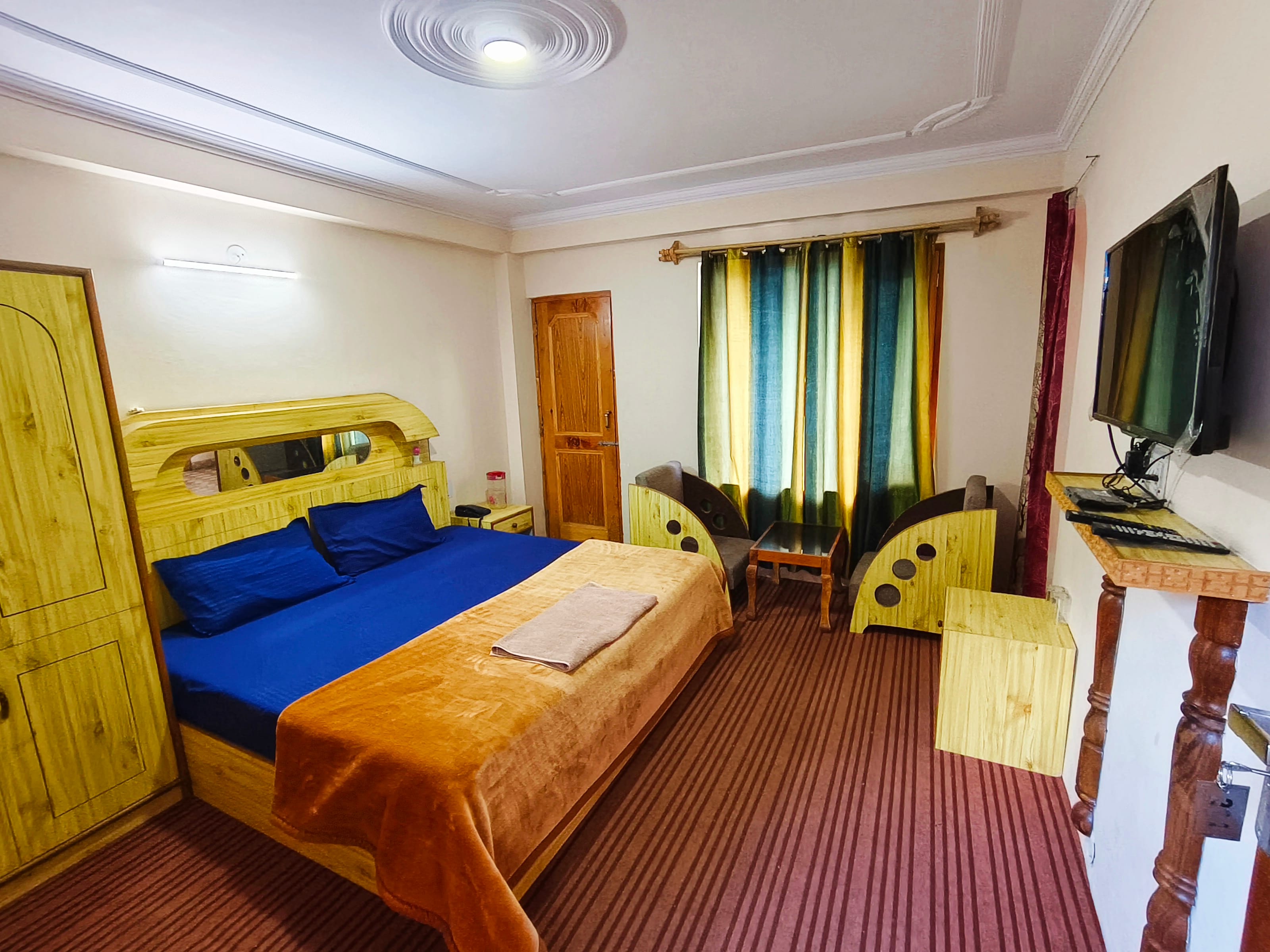 Aman Cottage Manali by Hindustan Hotels Group - Tap to explore photos