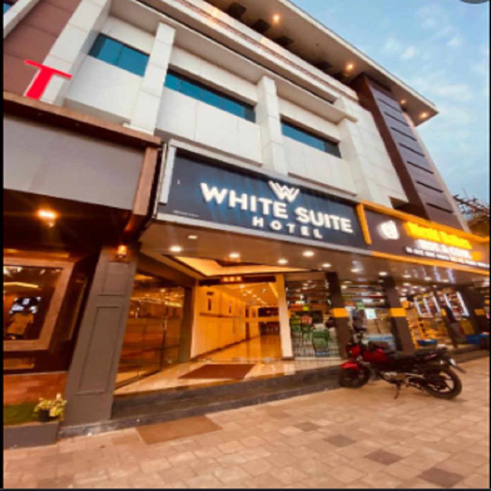 White Suite Hotel - Tap to explore photos