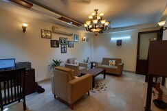 Tkoncept Stays D38 | Rooms with Wi-Fi