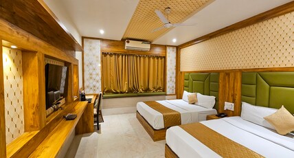 Hotel BKC Inn Near Trade Centre, Visa Consulate Room Type - Deluxe Quadruple Room