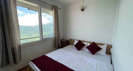 Hillnest Darjeeling Room Type - Bedroom 3