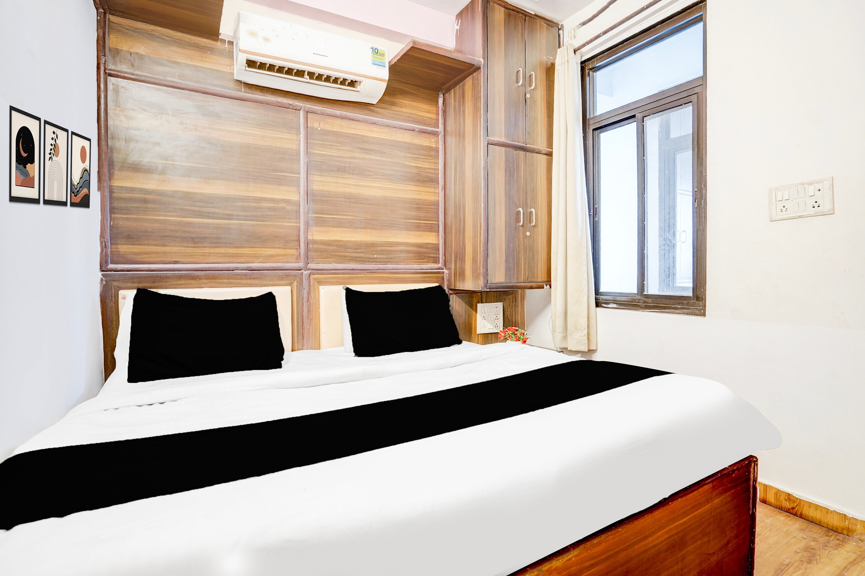Hotel O Classic Mansarovar - Tap to explore photos