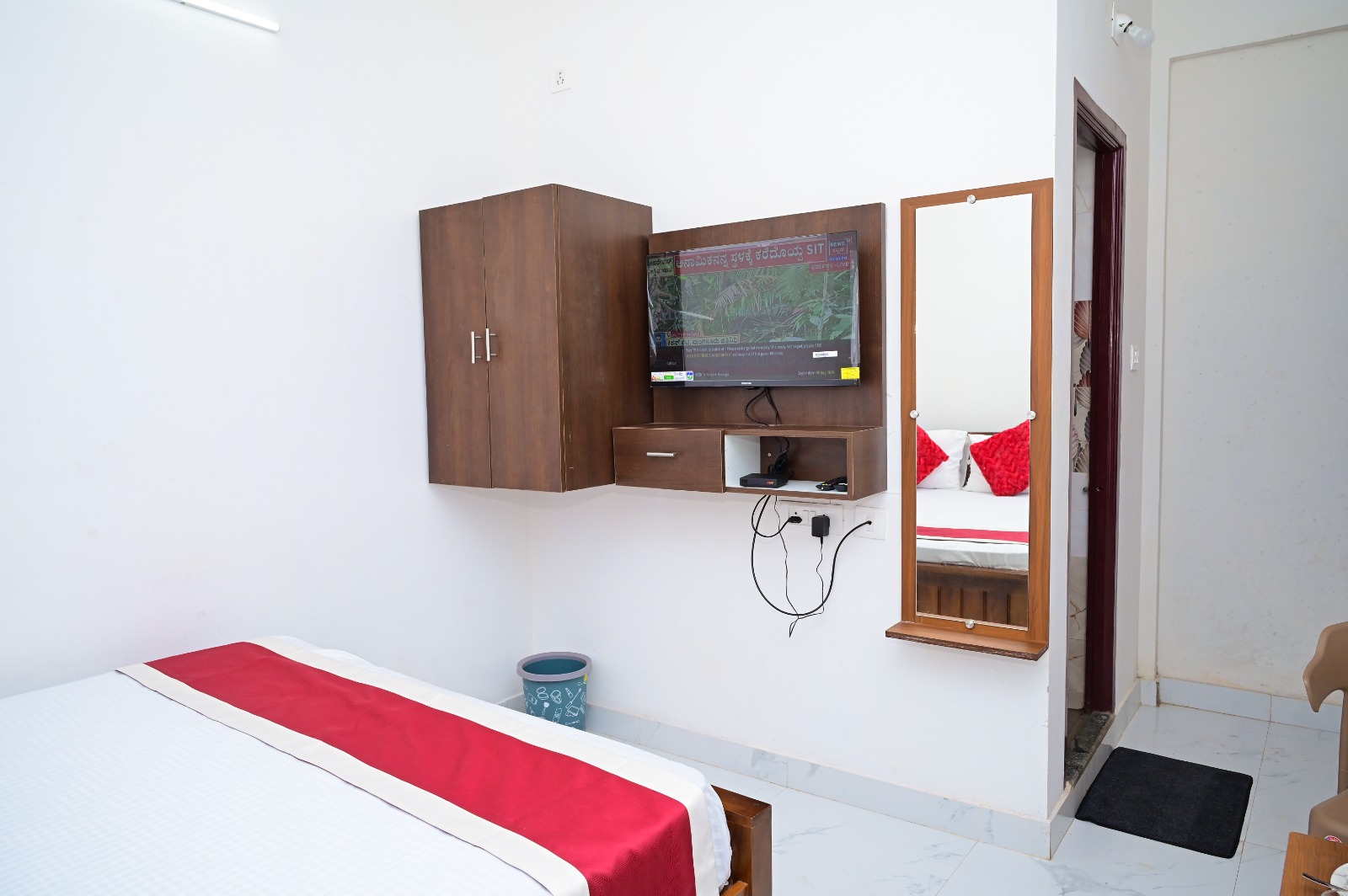 Sangam Residency Boarding & Lodging - Tap to explore photos