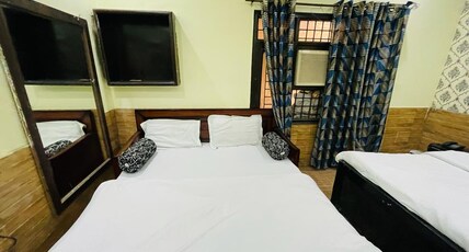 Hotel king palace Room Type - Deluxe Family Room