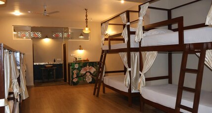 Vibes Inn Singing Tree Room Type - 2 x Bed in 8 Bed Mixed AC Dormitory Room with Ensuite Bathroom