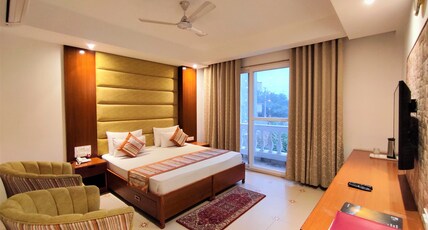The Angel Hotel and Suites near Medanta Room Type - Deluxe Room with Private Balcony