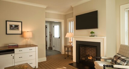 Kimpton TACONIC HOTEL, an IHG hotel Room Type - 1 Bedroom Cottage Suite