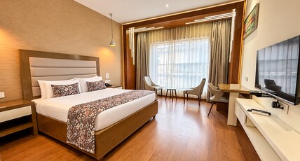 Yashshree Imperial Room Type - Deluxe Double/Twin AC Room