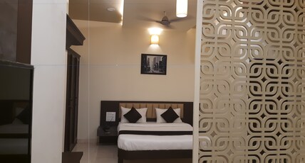 Narmada Residency Haveri Room Type - Suite Room AC