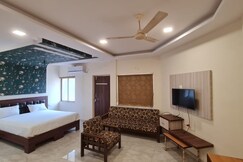 Hotel Akshram Deluxe