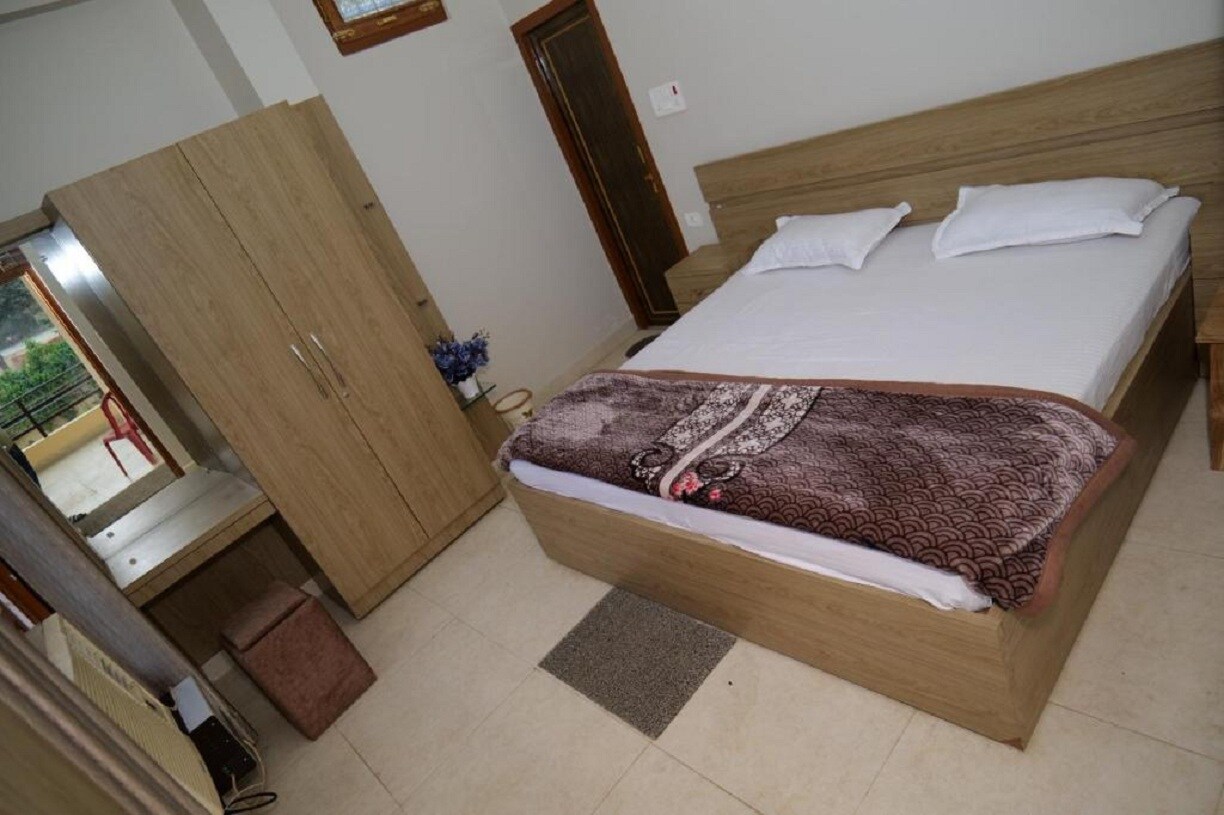 Devis Heritage - Tap to explore photos