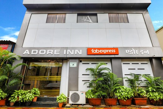 FabExpress Adore Inn - Nr. Mumbai International Airport