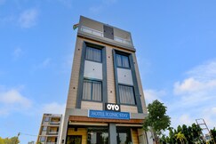 Super Hotel O Iconic Stay
