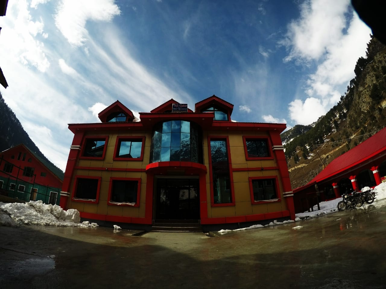 Albahar Hotel - Tap to explore photos