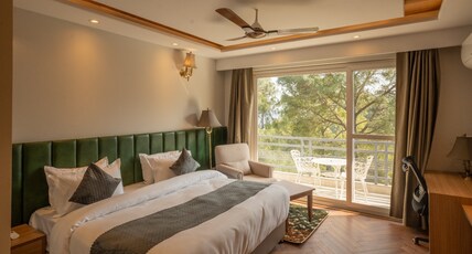 Kasauli Courtyard Boutique Bed and Breakfast Room Type - Premium Bedrooms