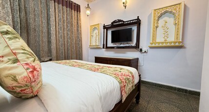 Jharokha Heritage By The Grand Anukampa Room Type - Deluxe Room