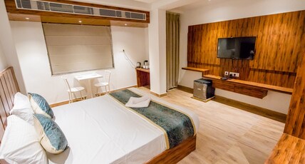 Hotel Kanchan View and Restaurant Room Type - Suite Room