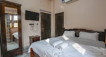 Hotel Bawarri Haveli Jodhpur Room Type - Double Room Non Ac Hotel Bawarri Haveli Jodhpur Room Type - Double Room Non Ac