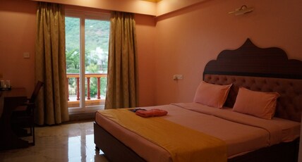 Hotel Sai International Room Type - Ultra Deluxe Room