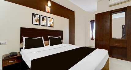 Collection O Republic Mall Coimbatore Formerly Manis Residency Room Type - Deluxe