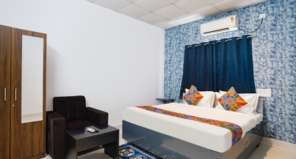 FabHotel Embark Inn Room Type - Deluxe Room FabHotel Embark Inn Room Type - Deluxe Room