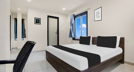 OYO Hotel O Ashok Nagar Near JNTU College Room Type - Super Deluxe Room
