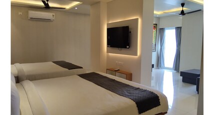 The Maharaja Club Room Type - Suite Room with city view